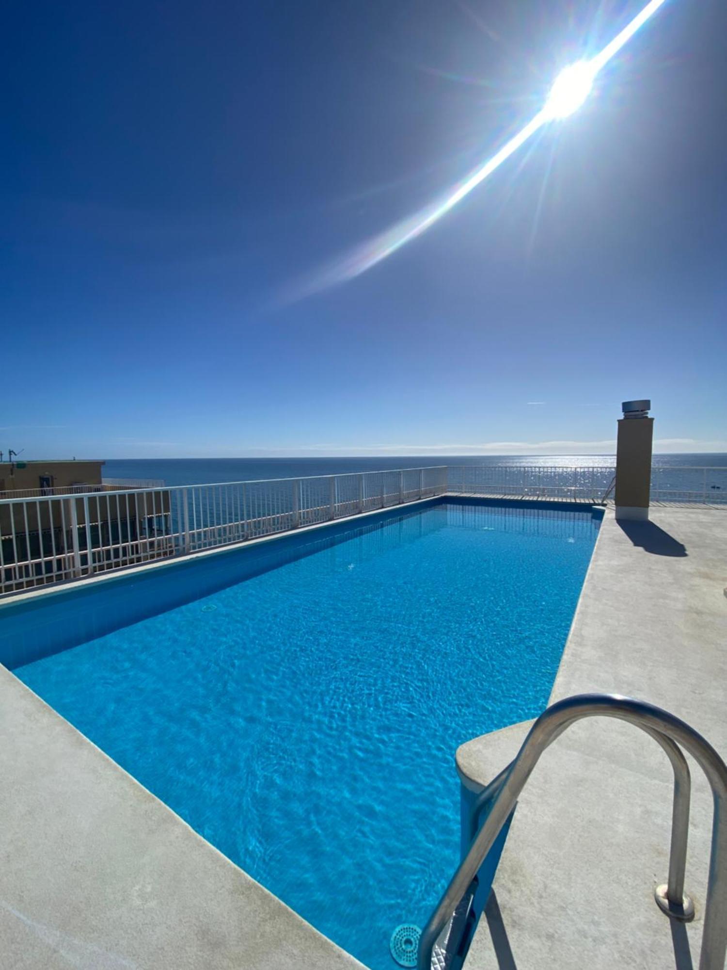 Marbella Beachfront Edificio Mayoral Primera Linea De Playa Y Centro Ciudad Con Barco Opcional Dış mekan fotoğraf