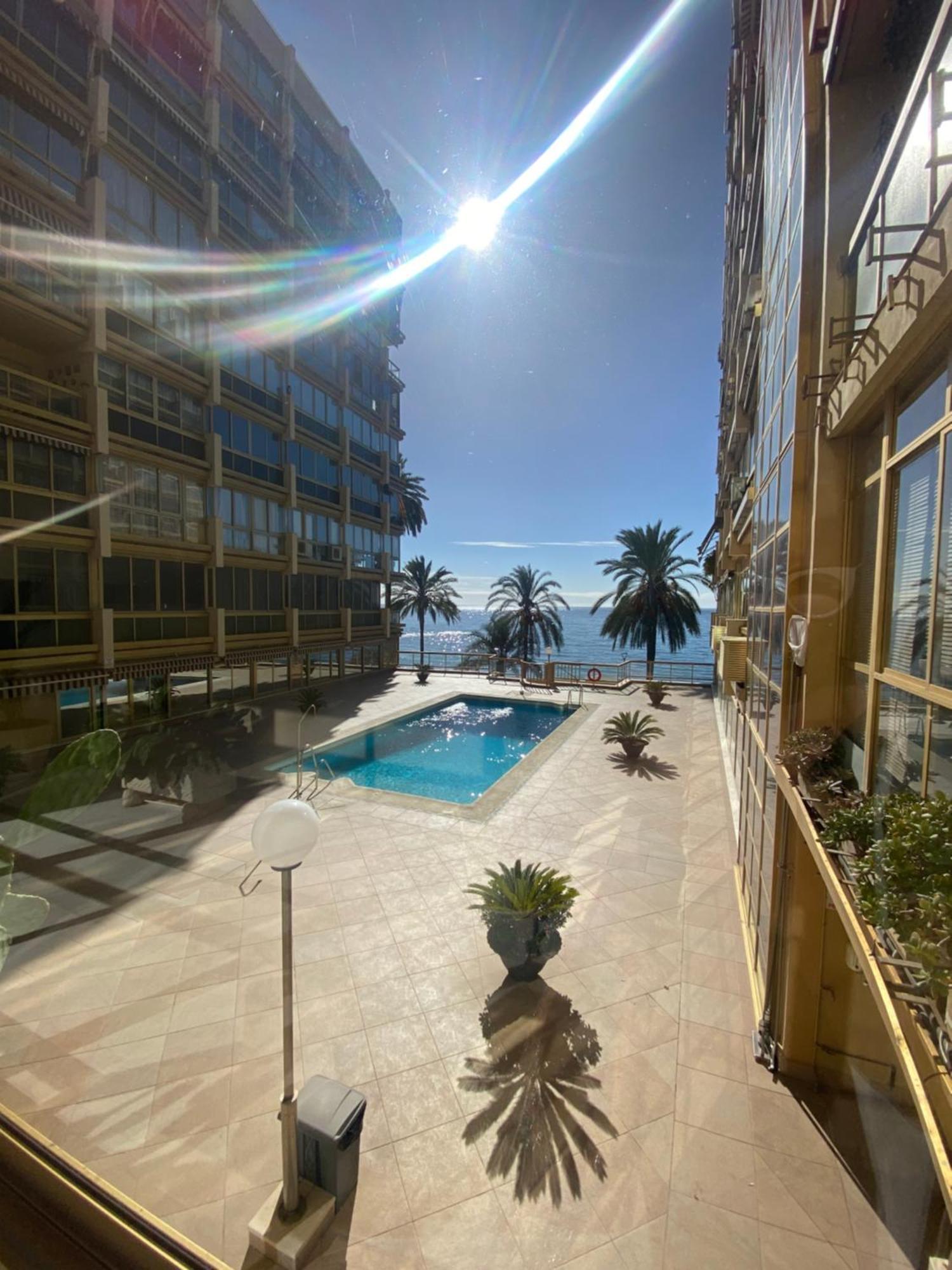 Marbella Beachfront Edificio Mayoral Primera Linea De Playa Y Centro Ciudad Con Barco Opcional Dış mekan fotoğraf